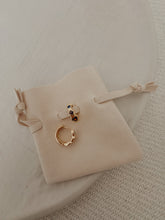 Cargar imagen en el visor de la galería, Earrings Princess

