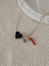 Cargar imagen en el visor de la galería, Necklace corazón azabache
