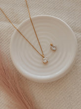 Cargar imagen en el visor de la galería, Necklace Luz
