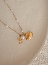 Cargar imagen en el visor de la galería, Necklace Luci
